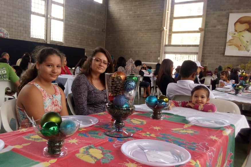 Almoço de confraternização reúne crianças e famílias do Projeto Educa e da IBEV
